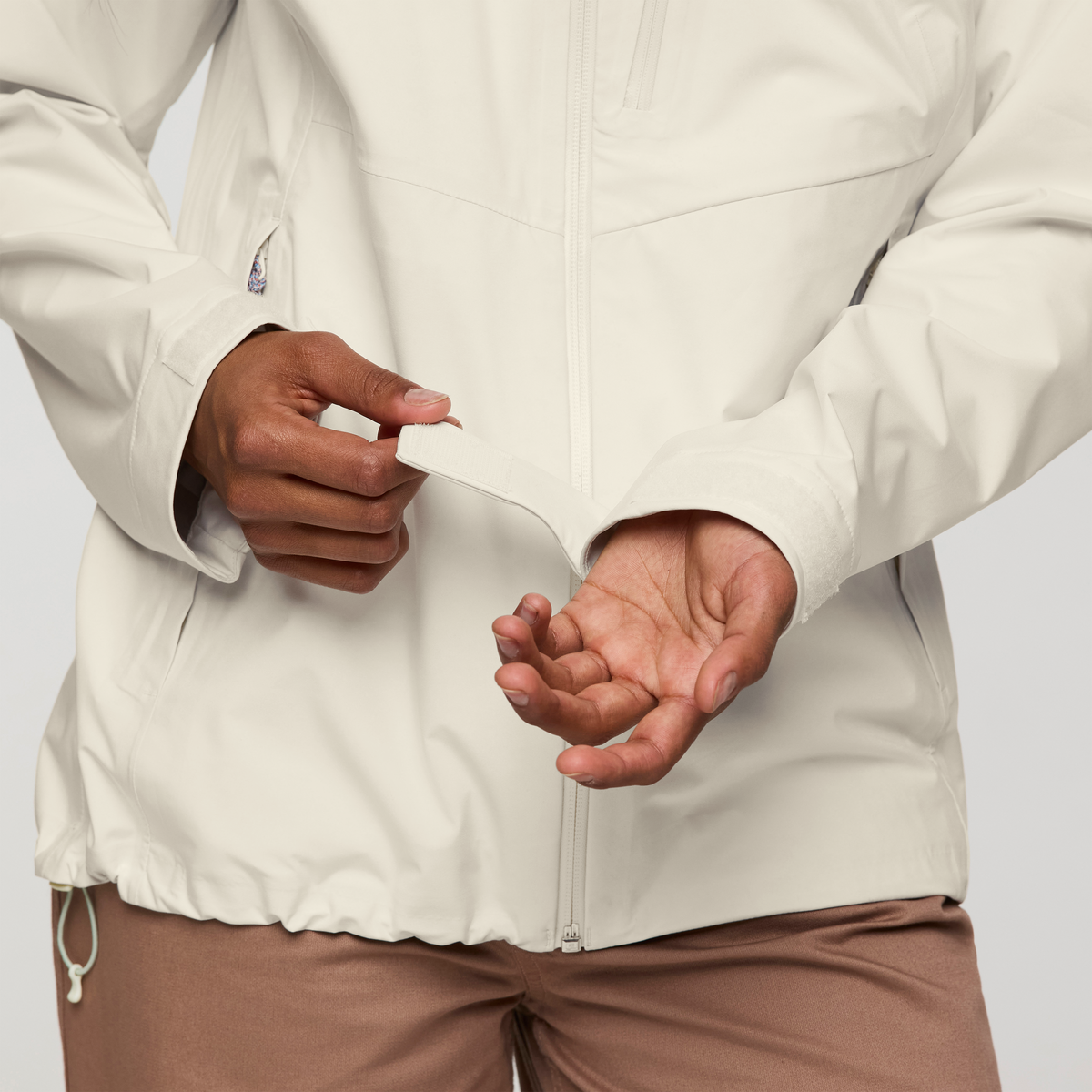 Impermeo 3L Hooded Shell Jacket - Women's - Image 9
