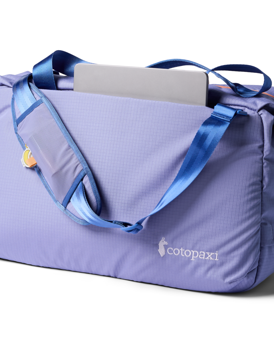 Viaje 45L Travel Duffel - Image 10