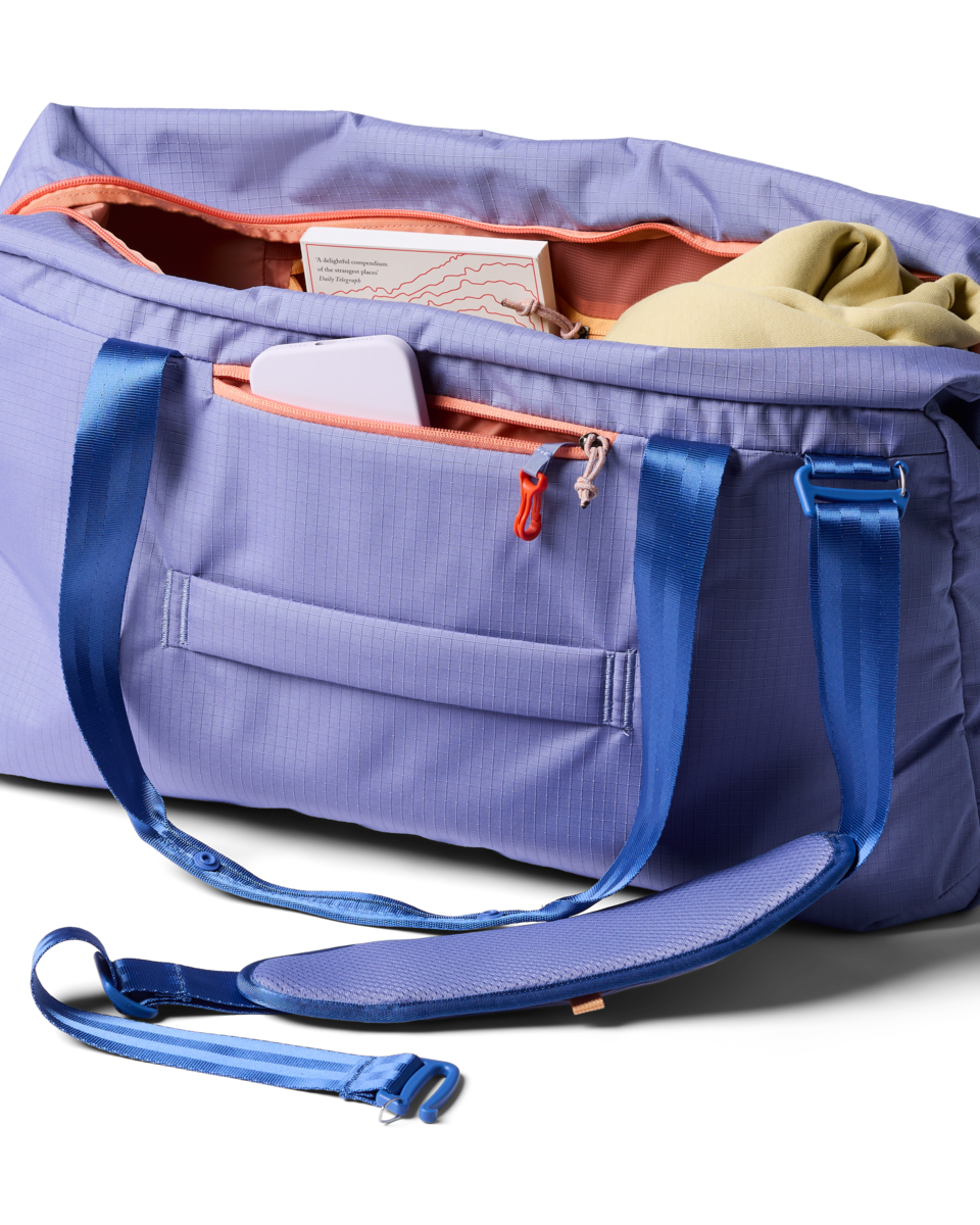 Viaje 45L Travel Duffel - Image 9