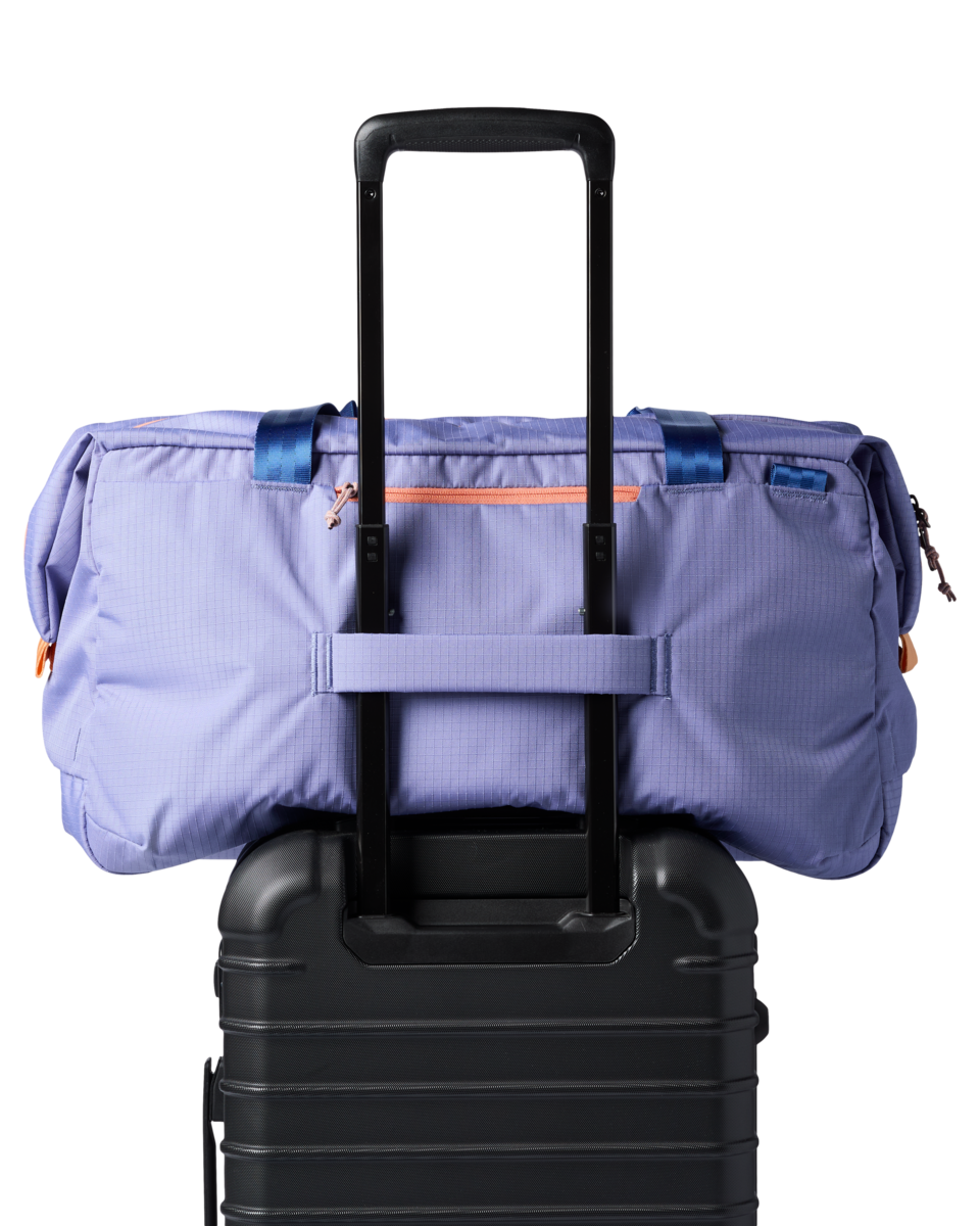 Viaje 45L Travel Duffel - Image 11