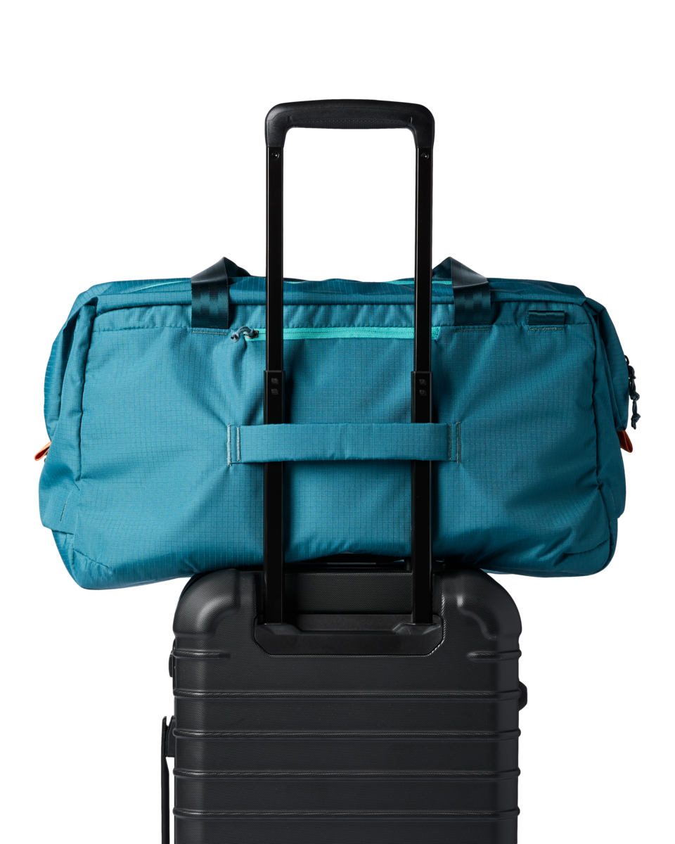 Viaje 45L Travel Duffel - Image 5