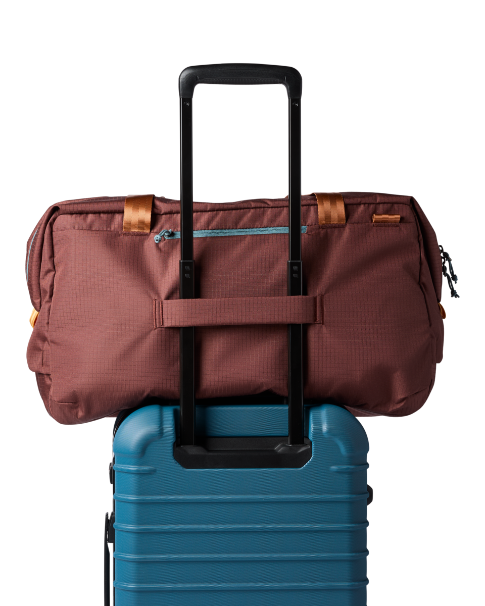 Viaje 45L Travel Duffel - Image 22