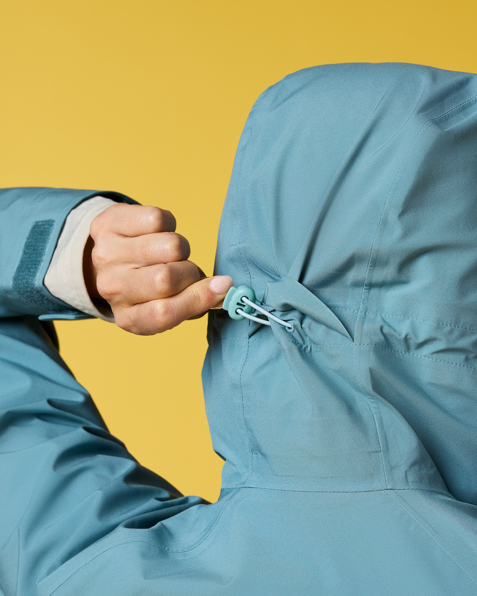 Impermeo 3L Hooded Shell Jacket - Women's - Image 25